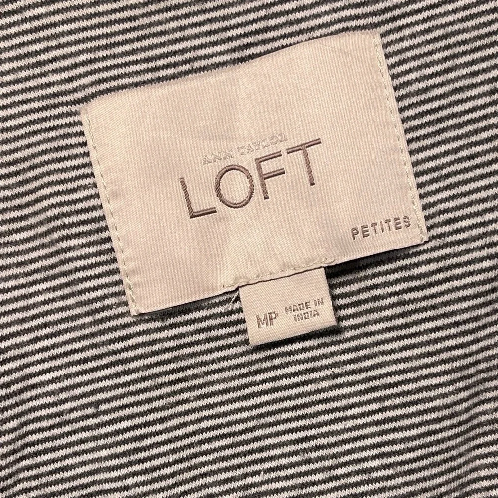 LOFT women army